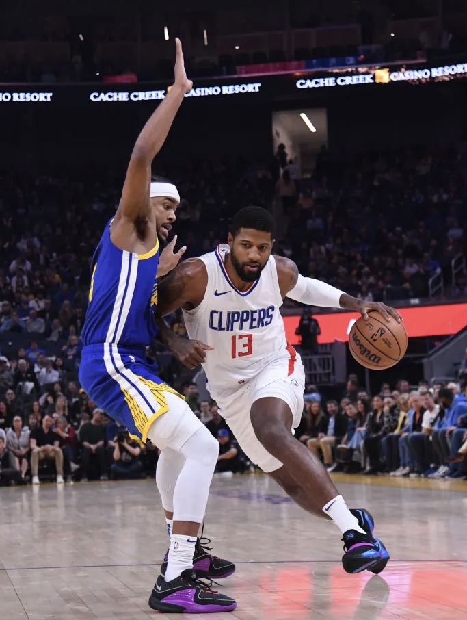 乔治三分绝杀太阳,快船赢得关键胜利的简单介绍 乔治三分绝杀太阳,快船赢得关键胜利的简单介绍