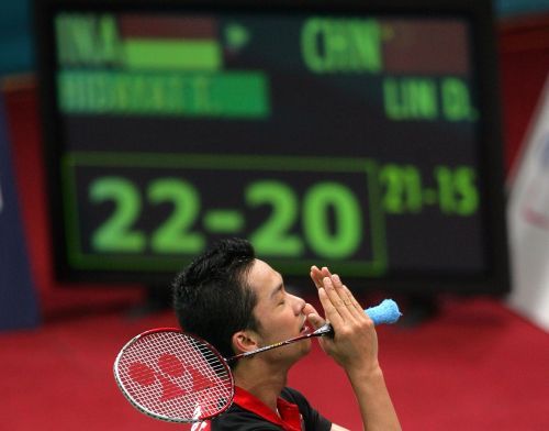 英格兰羽毛球队爆冷印度羽毛球队，陶菲克惊艳世界的简单介绍