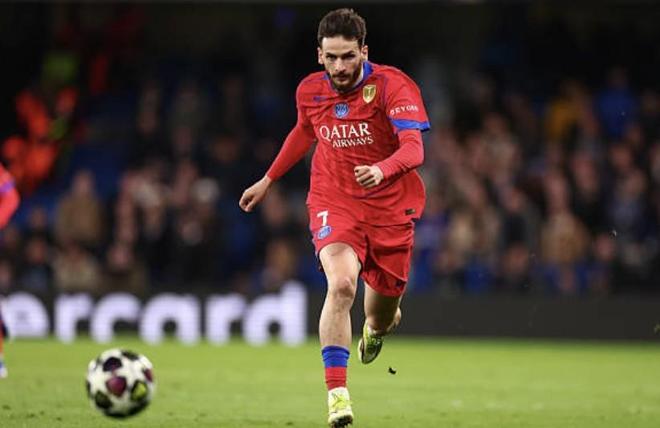 波兰对阵阿尔及利亚，克瓦拉茨赫利亚关键战不手软